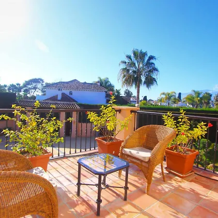 1072 Beachfront El Paraiso Retreat With Pool & Bbq