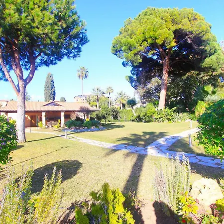 1072 Beachfront El Paraiso Retreat With Pool & Bbq