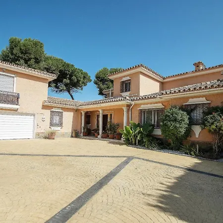 1072 Beachfront El Paraiso Retreat With Pool & Bbq