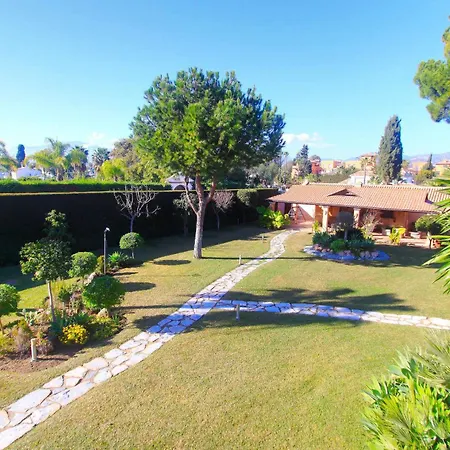 Villa 1072 Beachfront El Paraiso Retreat With Pool & Bbq *