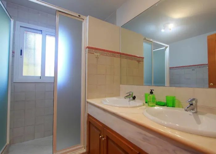 1072 Beachfront El Paraiso Retreat With Pool & Bbq * Estepona