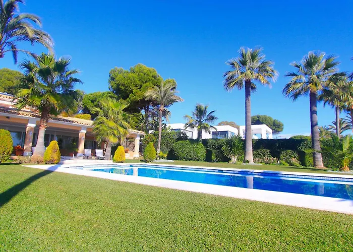 1072 Beachfront El Paraiso Retreat With Pool & Bbq *