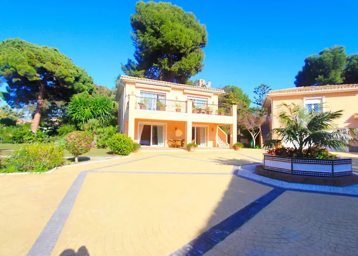 1072 Beachfront El Paraiso Retreat With Pool & Bbq Villa *