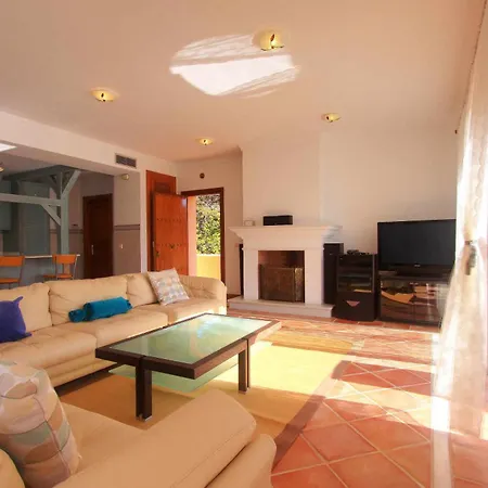 1072 Beachfront El Paraiso Retreat With Pool & Bbq * Estepona