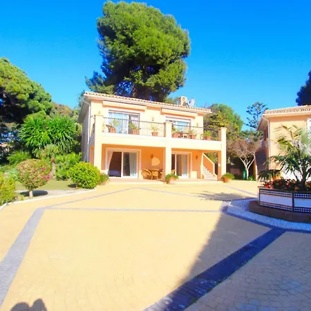 1072 Beachfront El Paraiso Retreat With Pool & Bbq Villa *